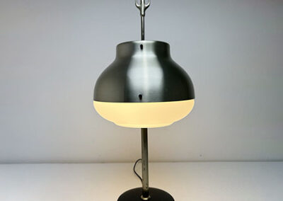 Lampada da tavolo Oscar Torlasco 648